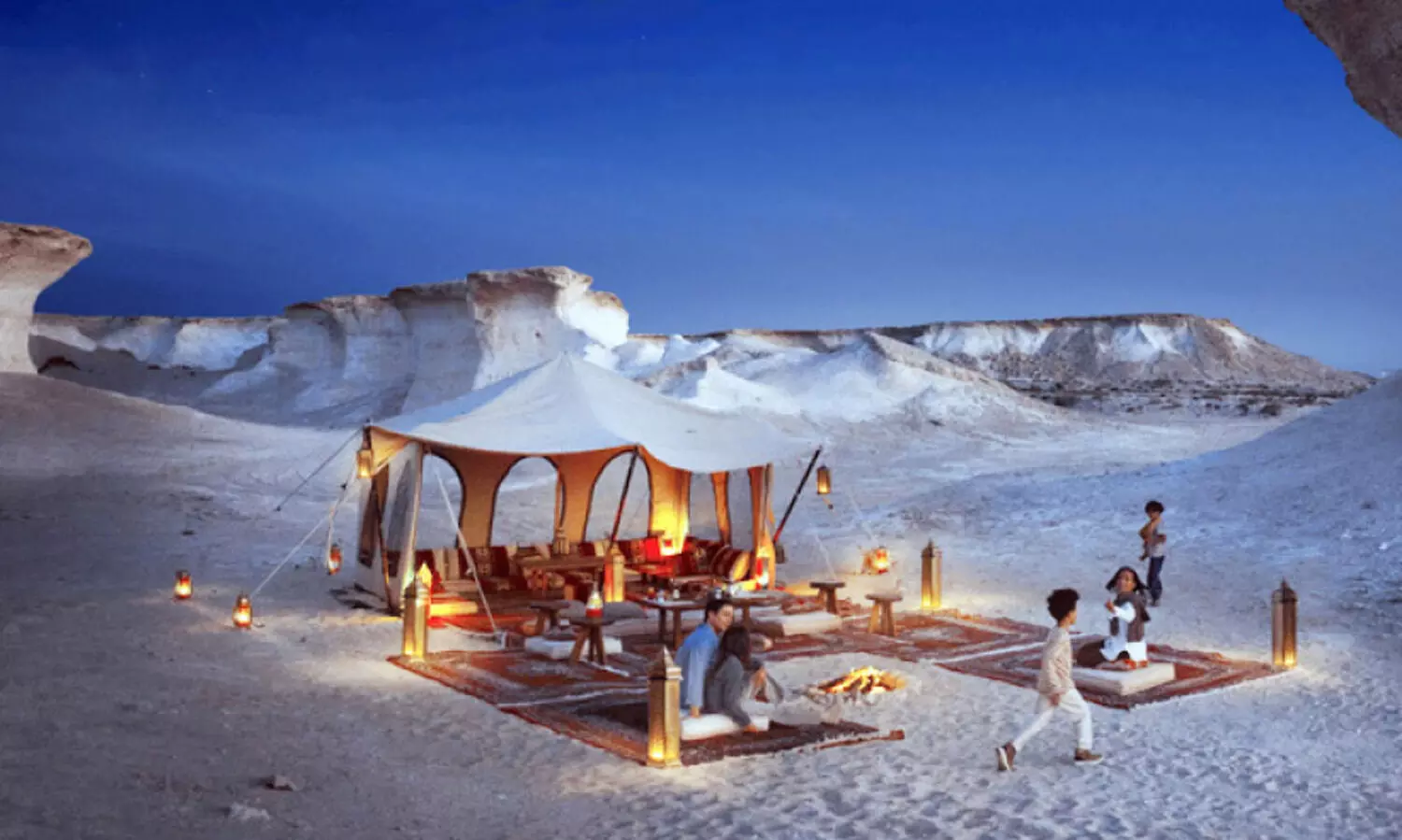 ചൂ​ട് അ​ക​ലു​ന്നു; ക്യാ​മ്പി​ങ് സീ​സ​ൺ വ​ര​വാ​യി