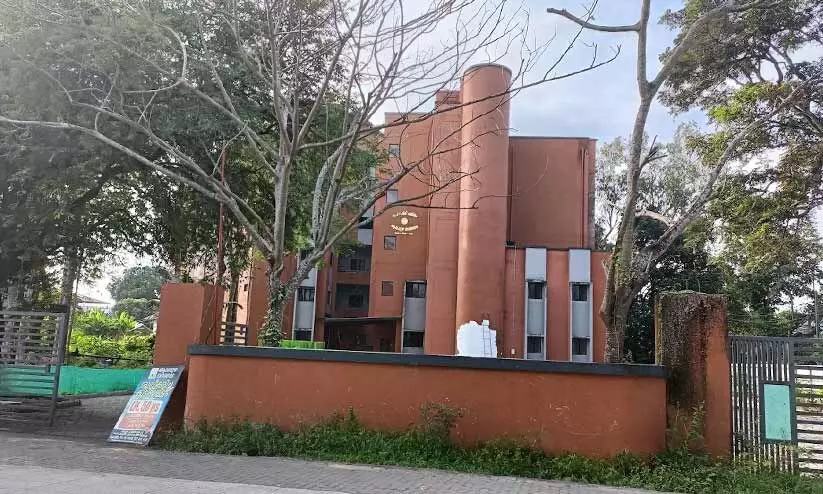 ആലപ്പുഴ നഗരസഭ മാലിന്യസംസ്കരണം50 തൊഴിലാളികളെ കൂടി നിയമിക്കും ആലപ്പുഴ നഗരസഭ മാലിന്യസംസ്കരണം50 തൊഴിലാളികളെ കൂടി നിയമിക്കും