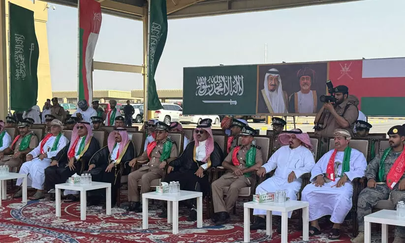 സൗദി ദേശീയദിനം: ഒമാന്-സൗദി അതിര്ത്തിയില് പൊലിമയോടെ ആഘോഷം സൗദി ദേശീയദിനം: ഒമാന്-സൗദി അതിര്ത്തിയില് പൊലിമയോടെ ആഘോഷം