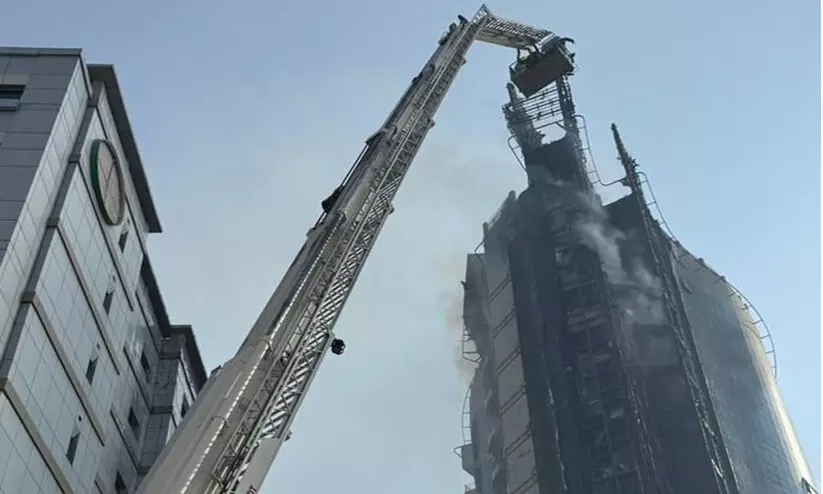 ദുബൈ അൽ ബർഷയിൽ താമസ കെട്ടിടത്തിൽ തീപിടിത്തം