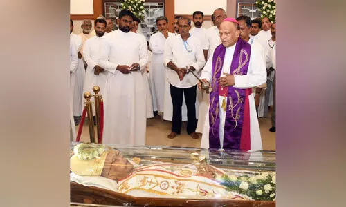 മാര്‍ ജേക്കബ് തൂങ്കുഴിക്ക് കോഴിക്കോട്ട് അന്ത്യനിദ്ര