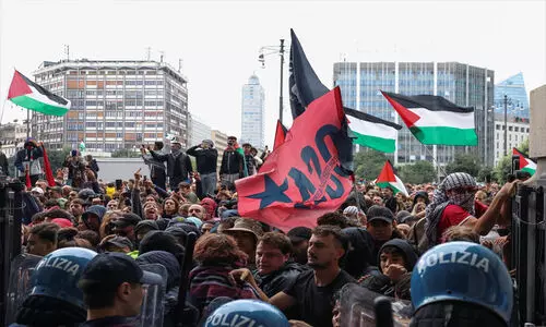 ഗസ്സയി​ലെ ഇസ്രായേൽ വംശഹത്യക്കെതിരെ ഇറ്റലിയിൽ വൻ പ്രതിഷേധം; റോഡ്, റെയിൽ ഗതാഗതം തടഞ്ഞു, സ്കൂളുകളും അടച്ചു