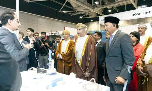 ഒ​മാ​ൻ ഹെ​ൽ​ത്ത് എ​ക്സ്​​പോ​ക്ക് ഉ​ജ്ജ്വ​ല തു​ട​ക്കം