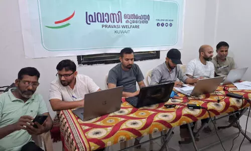 നോ​ർ​ക്ക സേ​വ​ന​ങ്ങ​ൾ​ക്കാ​യി വെ​ൽ‍ഫെ​യ​ർ ഡെ​സ്ക്കു​ക​ൾ സ​ജീ​വം