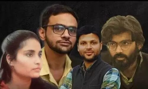 ‘പേര് അർണബ് എന്നാണെങ്കിൽ ജാമ്യമാണ് നിയമം...’; പൗരത്വ സമര നേതാക്കൾക്ക് ജാമ്യം നൽകാത്തതിനെതിരെ പ്രകാശ് രാജ്