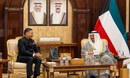 ഇ​ന്ത്യ​ൻ അം​ബാ​സ​ഡ​ർ കു​വൈ​ത്ത് പ്ര​ധാ​ന​മ​ന്ത്രി​യെ സ​ന്ദ​ർ​ശി​ച്ചു