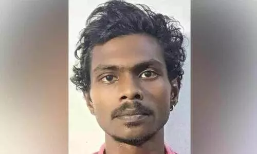 അ​ച്ഛ​നെ കൊ​ല​പ്പെ​ടു​ത്തി​യ കേ​സി​ൽ ജാ​മ്യ​ത്തി​ലി​റ​ങ്ങി   മു​ങ്ങി​യ പ്ര​തി  പി​ടി​യി​ൽ