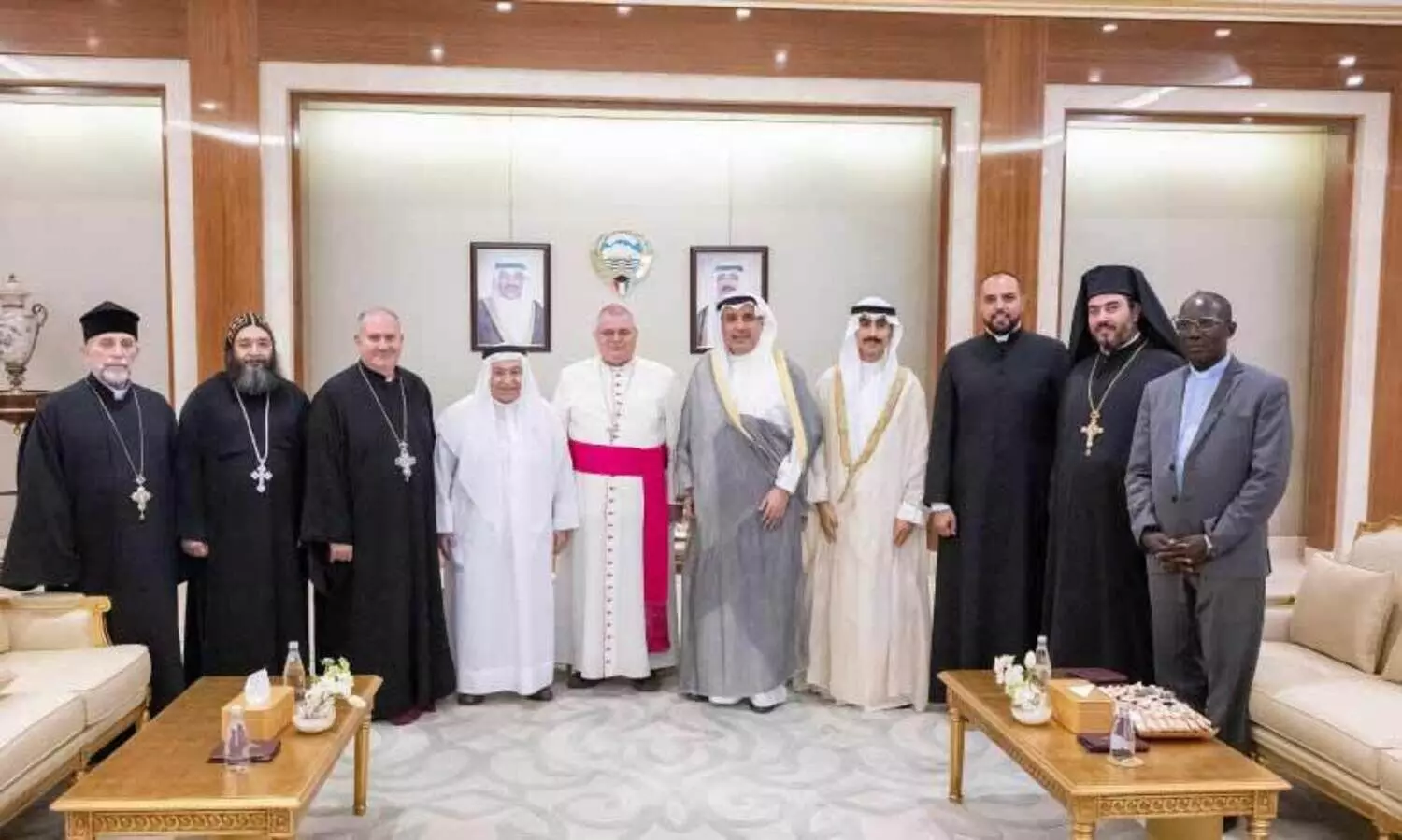 ക്രി​സ്ത്യ​ൻ സ​ഭ പ്ര​തി​നി​ധി​ക​ൾ​ക്ക് അ​മീ​രി ദി​വാ​ൻ​കാ​ര്യ മ​ന്ത്രി സ്വീ​ക​ര​ണം നൽകി