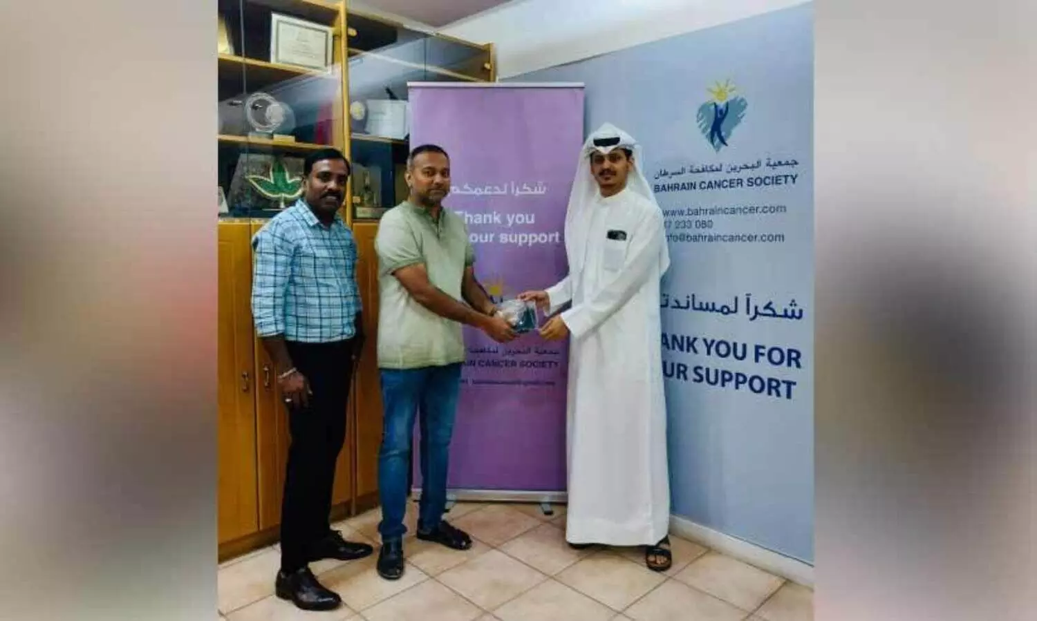 കാ​ൻ​സ​ർ രോ​ഗി​ക​ൾ​ക്ക് മുടി ദാ​നം ന​ൽ​കി