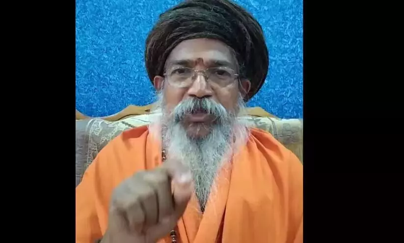 ആസ്ഥാന വർഗീയവാദി സ്റ്റേറ്റ് കാറിൽ ആഭ്യന്തര മന്ത്രിയുടെ കൂടെ, ഈ വർഗീയവാദിക്കെതിരെ സ്വമേധയ കേസെടുക്കാൻ മുട്ടുവിറയില്ലാത്ത ആഭ്യന്തര വകുപ്പില്ലാതെ പോയി -ഡോ. ജിന്റോ ജോൺ ആസ്ഥാന വർഗീയവാദി സ്റ്റേറ്റ് കാറിൽ ആഭ്യന്തര മന്ത്രിയുടെ കൂടെ, ഈ വർഗീയവാദിക്കെതിരെ സ്വമേധയ കേസെടുക്കാൻ മുട്ടുവിറയില്ലാത്ത ആഭ്യന്തര വകുപ്പില്ലാതെ പോയി -ഡോ. ജിന്റോ ജോൺ