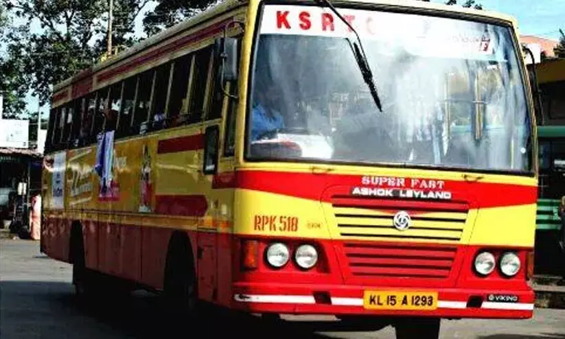 ആനവണ്ടിയിലെ ഉല്ലാസയാത്ര; ഓണത്തിന് ബമ്പറടിച്ച് കെ.എസ്.ആർ.ടി.സി ആനവണ്ടിയിലെ ഉല്ലാസയാത്ര; ഓണത്തിന് ബമ്പറടിച്ച് കെ.എസ്.ആർ.ടി.സി