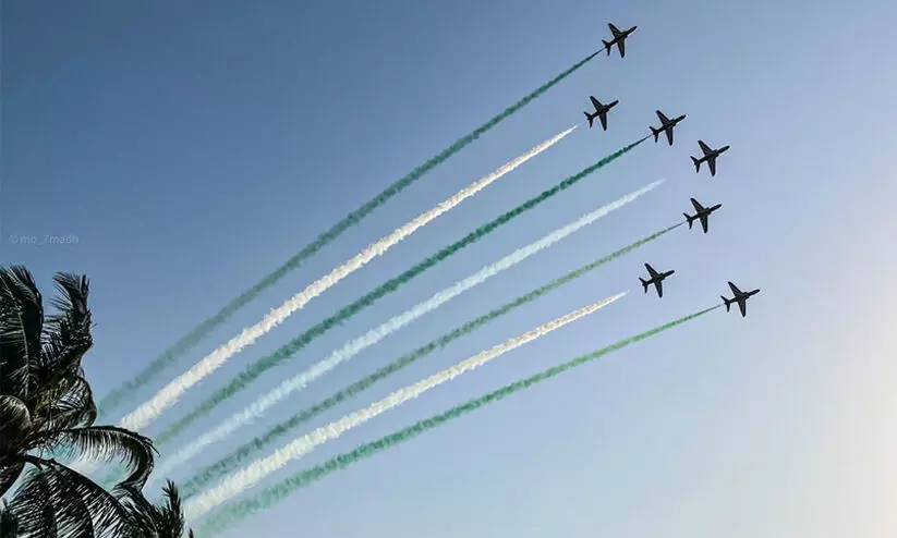 ദേശീയദിനാഘോഷം; ജിദ്ദയിൽ അമ്പരപ്പിക്കുന്ന വ്യോമാഭ്യാസ പ്രകടനം ദേശീയദിനാഘോഷം; ജിദ്ദയിൽ അമ്പരപ്പിക്കുന്ന വ്യോമാഭ്യാസ പ്രകടനം