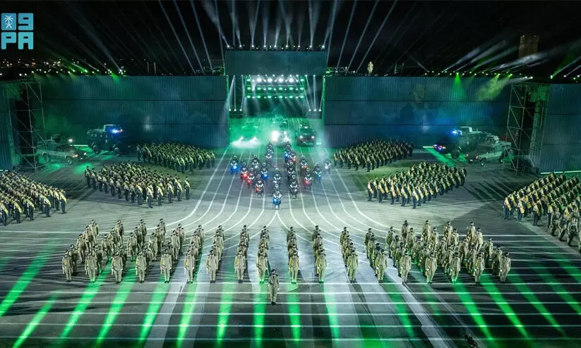 ദേശീയദിനാഘോഷം; ആഭ്യന്തര മന്ത്രാലയ പ്രദർശനവും സൈനിക പ്രകടനങ്ങളും ദേശീയദിനാഘോഷം; ആഭ്യന്തര മന്ത്രാലയ പ്രദർശനവും സൈനിക പ്രകടനങ്ങളും