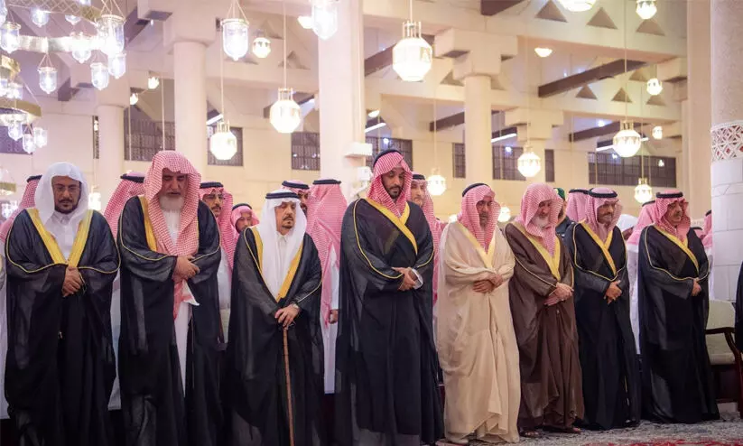 സൗദി ഗ്രാന്റ് മുഫ്തിയുടെ വിയോഗത്തിൽ അനുശോചനം രേഖപ്പെടുത്തി ജി.സി.സി രാഷ്ട്ര നേതാക്കൾ സൗദി ഗ്രാന്റ് മുഫ്തിയുടെ വിയോഗത്തിൽ അനുശോചനം രേഖപ്പെടുത്തി ജി.സി.സി രാഷ്ട്ര നേതാക്കൾ