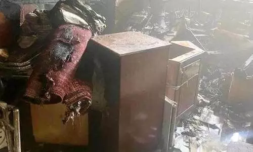 ജാ​ബ്രി​യ​യി​ൽ വീ​ട്ടി​ൽ തീ​പി​ടി​ത്തം