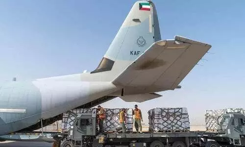 ഗ​സ്സ​ക്ക് സ​ഹാ​യം തു​ട​രു​ന്നു; 10 ട​ൺ ഭ​ക്ഷ്യ​സ​ഹാ​യ​വു​മാ​യി 12ാമ​ത് വി​മാ​നം