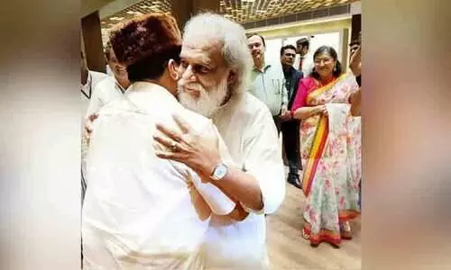 ഓരോ മലയാളിയുടെയും ഉള്ളിലൊരു യേശുദാസുണ്ട്, എക്കാലത്തെയും ഏറ്റവും ഭാഗ്യവാനായ മലയാളി; ഗാനഗന്ധർവന് ആശംസയുമായി സമദാനി