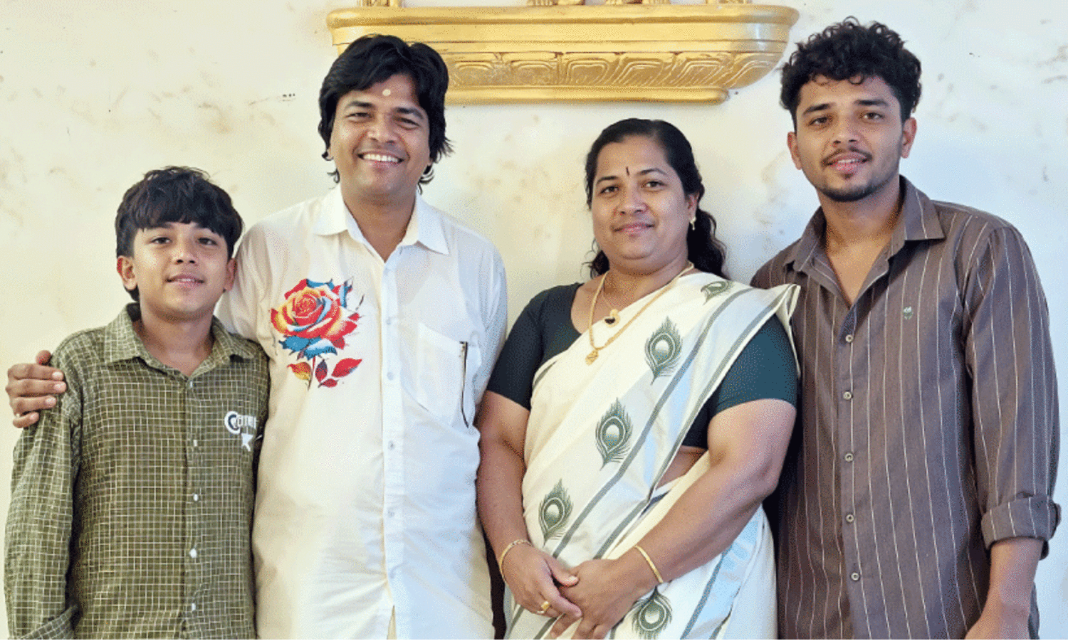 ‘ഓണാഘോഷത്തിന് സുന്ദരനായ മാവേലിയെ വേണം. കാണാൻ ഭംഗി ഇല്ലാത്തതുകൊണ്ട് ഞാൻ മാറിനിൽക്കും’ -ഉണ്ണിരാജ