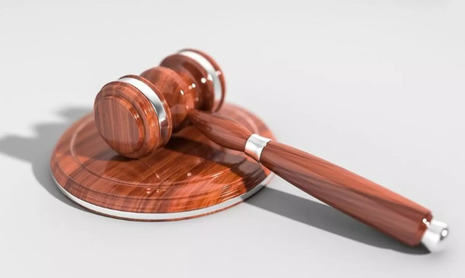 നിക്ഷേപകരെ കബളിപ്പിച്ച് 60 ലക്ഷം ദിനാർ തട്ടിയെടുത്ത കേസ്; നിക്ഷേപ കമ്പനി അധികൃതരെ ക്രിമിനൽ വിചാരണക്ക് വിടാൻ പബ്ലിക് പ്രോസിക്യൂഷൻ ഉത്തരവ്