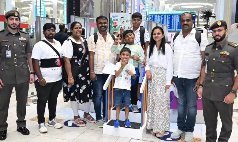 അ​ന്താ​രാ​ഷ്ട്ര ആം​ഗ്യ​ഭാ​ഷ ദി​നം; വി​മാ​ന​ത്താ​വ​ള​ത്തി​ൽ ബോ​ധ​വ​ത്​​ക​ര​ണം