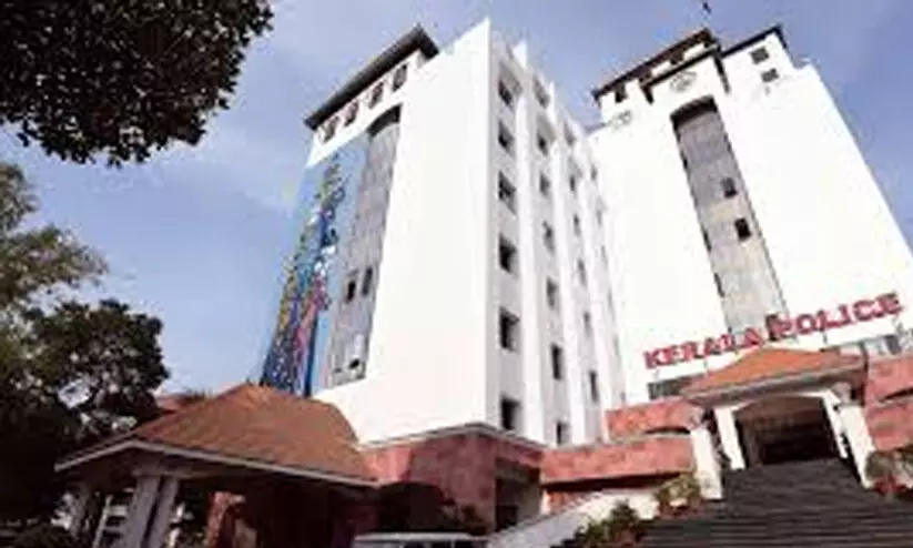 പൊലീസിൽ അഴിച്ചുപണി; നിതിൻ അഗർവാൾ ഫയർഫോഴ്സ് മേധാവി പൊലീസിൽ അഴിച്ചുപണി; നിതിൻ അഗർവാൾ ഫയർഫോഴ്സ് മേധാവി