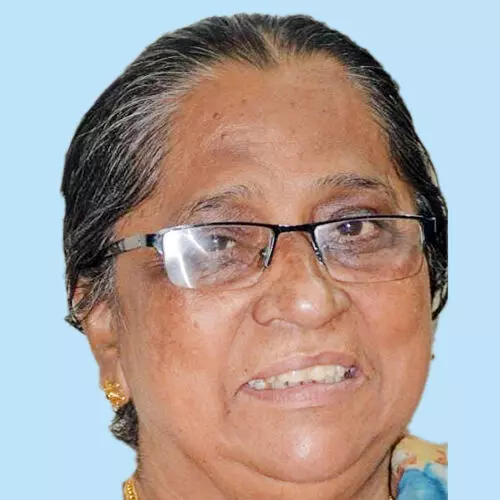 ന​ളി​നി