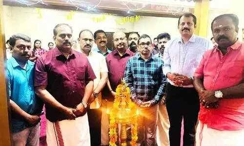 ന​വ​രാ​ത്രി ആ​ഘോ​ഷ​വും വി​ദ്യാ​രം​ഭ​വും