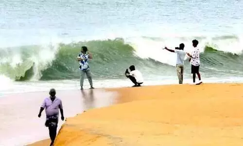 പ​ത്തു​വ​ര്‍ഷ​ത്തി​നി​ടെ മ​രി​ച്ച​ത് നൂ​റി​ല​ധി​കം പേ​ർ; കൊല്ലം ബീച്ചിൽ അപകടങ്ങൾ പെരുകുന്നു