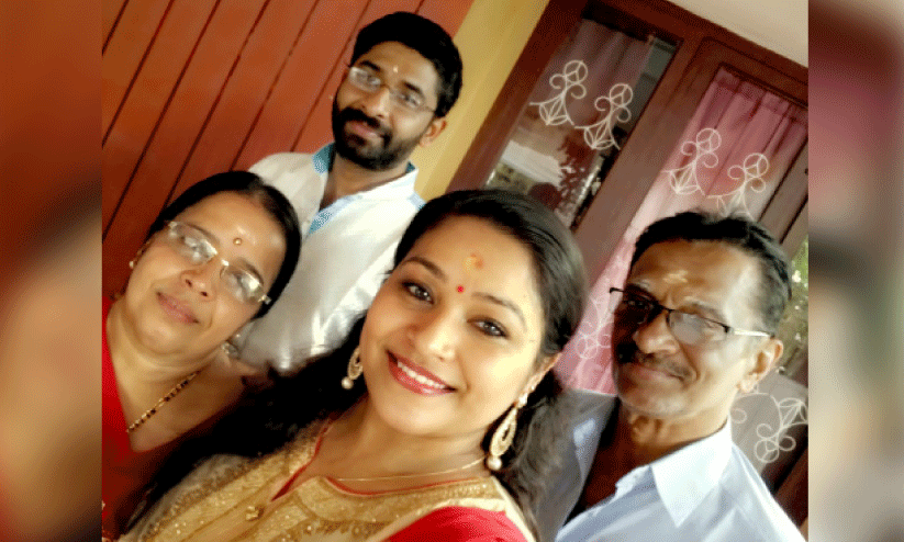 ‘വർഷം’ സിനിമ ലൊക്കേഷനിലെ മമ്മൂക്കയുടെ ജന്മദിനാഘോഷം മറക്കാൻ പറ്റാത്ത ഓർമയാണ് -അഞ്ജന അപ്പുക്കുട്ടൻ