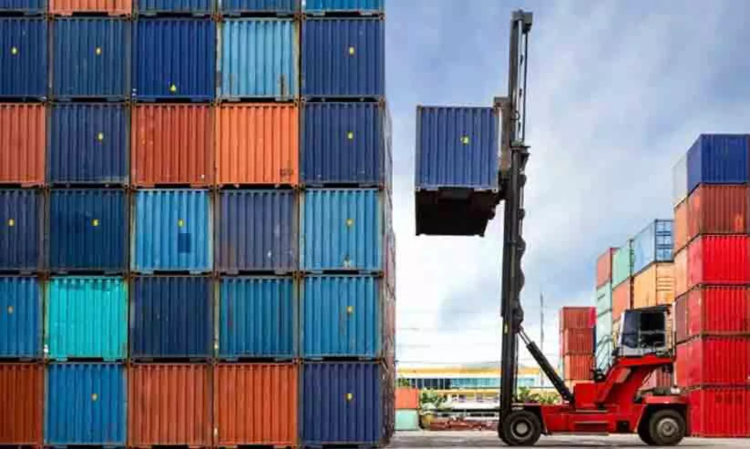 കണ്ടെയ്നർ പോർട്ട് പെർഫോമൻസ് ഇൻഡക്സ്; ഹമദ് തുറമുഖത്തിന് നേട്ടം, ഗൾഫ് മേഖലയിൽ ഒന്നാമത്