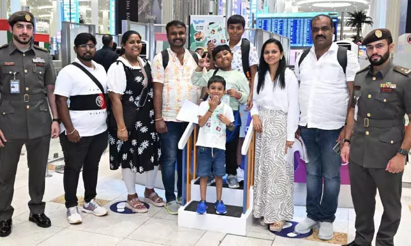 അന്താരാഷ്ട്ര ആംഗ്യഭാഷ ദിനം: വിമാനത്താവളത്തിൽ ബോധവത്കരണം അന്താരാഷ്ട്ര ആംഗ്യഭാഷ ദിനം: വിമാനത്താവളത്തിൽ ബോധവത്കരണം