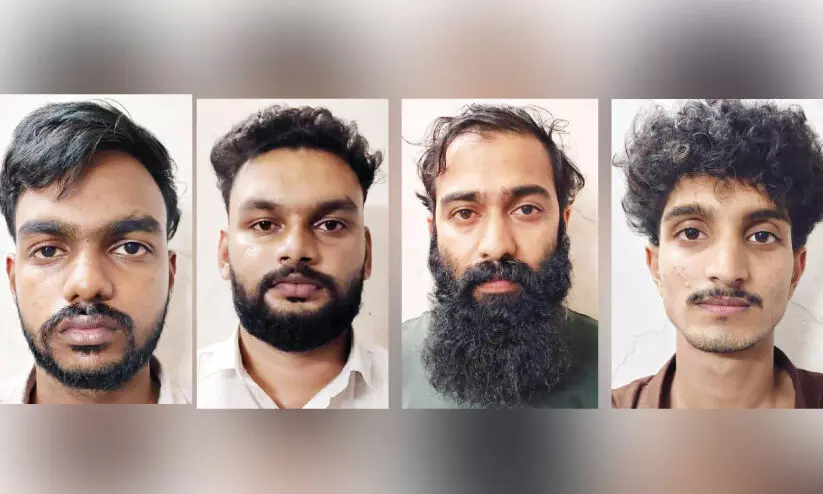 യുവാവിനെ തട്ടിക്കൊണ്ടുപോയ സംഭവത്തിൽ നാലുപേർ അറസ്റ്റിൽ യുവാവിനെ തട്ടിക്കൊണ്ടുപോയ സംഭവത്തിൽ നാലുപേർ അറസ്റ്റിൽ