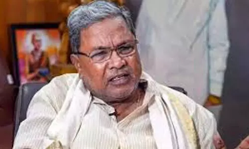 ഉ​ദ്യോ​ഗ​സ്ഥ​രു​ടെ വി​ദേ​ശ​യാ​ത്ര​ക്ക് ക​ടി​ഞ്ഞാ​ണി​ട്ട് സ​ർ​ക്കാ​ർ