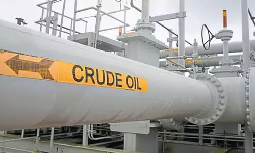 യു.എസ് ഉപരോധത്തിന് പിന്നാലെ എണ്ണവില കുതിക്കുന്നു; നാല് ശതമാനം വർധന