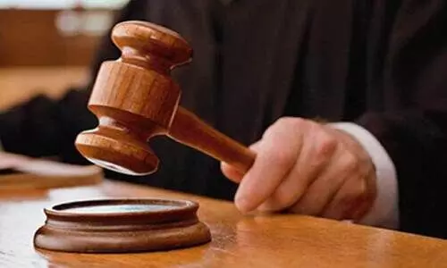 ടി​ക് ടോ​ക്കി​ൽ പൊ​തു​ധാ​ർ​മി​ക​ത​ക്ക് വി​രു​ദ്ധ​മാ​യ വി​ഡി​യോ;  പ്ര​തി​ക്ക് ത​ട​വും പി​ഴ​യും