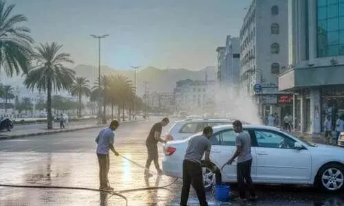 റോഡരികിൽ കാർ കഴുകരുത് -മസ്കത്ത് മുനിസിപ്പാലിറ്റി