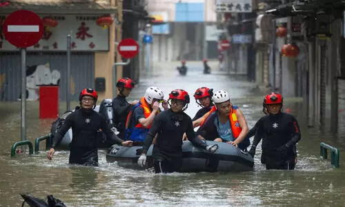 തായ്‌വാനിലും ഹോങ്കോങ്കിലും ദക്ഷിണ ചൈനയിലും ആഞ്ഞടിച്ച് സൂപ്പർ ടൈഫൂൺ ‘റാഗസ’