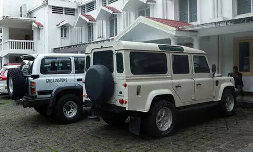 ഓപറേഷൻ നുംഖോർ: പി​ടി​ച്ചെ​ടു​ക്കാ​നാ​യത് 38 വാ​ഹ​ന​ങ്ങ​ൾ മാ​ത്രം; പലതും അതിർത്തി കടത്തി