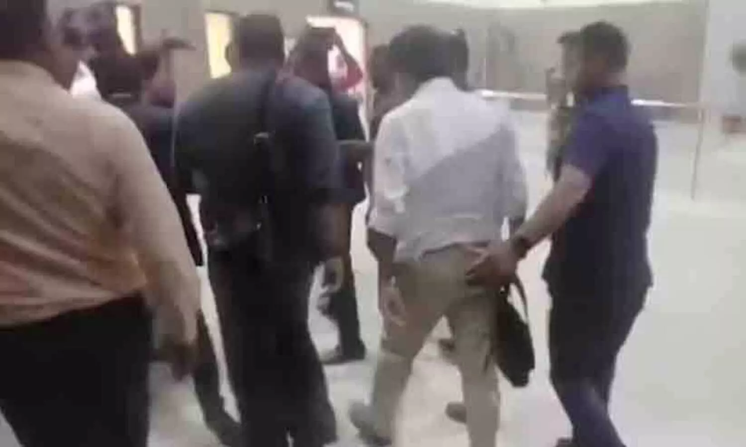 Vijay seen rushing to Trichy airport after Karur stampede