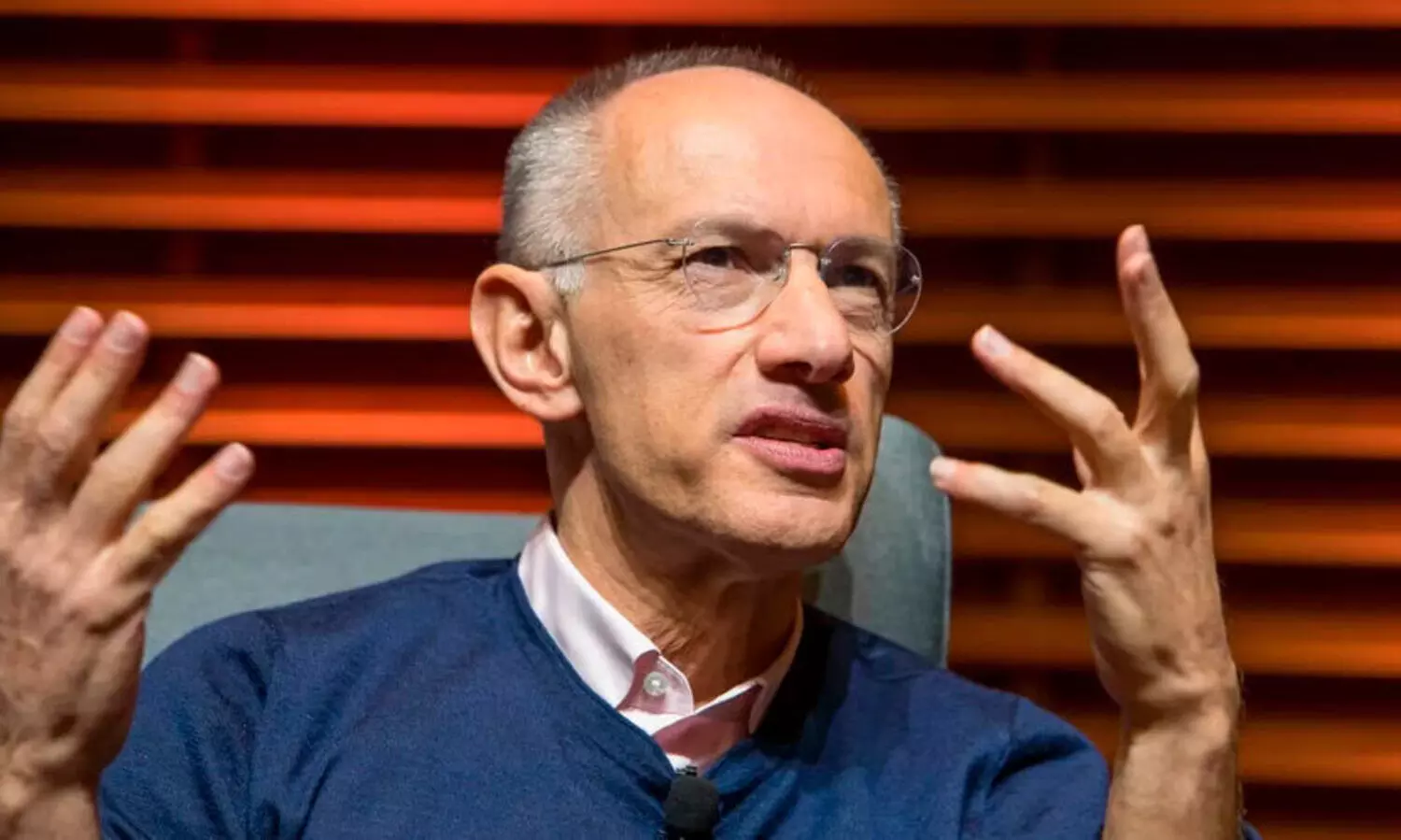 ട്രംപിൻറെ നടപടി തിരിഞ്ഞുകൊത്തും, എച്ച്- 1ബി വിസ നയം ഭരണകൂടത്തിന്റെ വിവരമില്ലായ്മ വ്യക്തമാക്കുന്നതെന്നും യു.എസ് നിക്ഷേപകനും ശതകോടീശ്വരനുമായ മൈക്കിള്‍ മോറിറ്റ്‌സ്