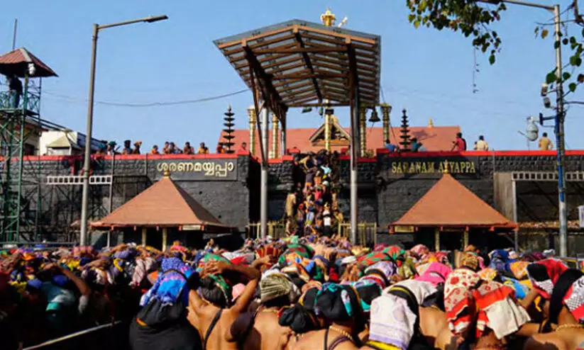 ശബരിമല വിമോചന പ്രസ്ഥാനം; സംഘപരിവാർ അജണ്ടയിൽ തുടക്കത്തിലേ കല്ലുകടി ശബരിമല വിമോചന പ്രസ്ഥാനം; സംഘപരിവാർ അജണ്ടയിൽ തുടക്കത്തിലേ കല്ലുകടി