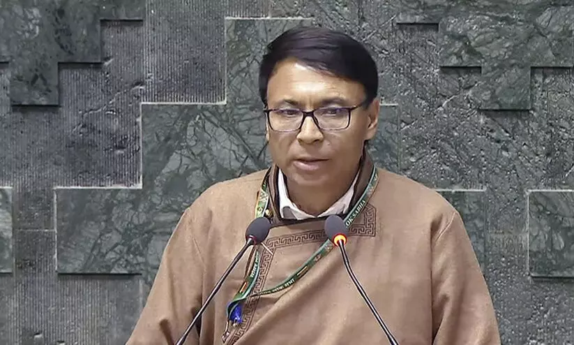 ‘ലഡാക് കണ്ടത് തൊഴിൽരഹിതരുടെ രോഷം’; ആ​ഭ്യ​ന്ത​ര​മ​ന്ത്രാ​ല​യ​ത്തി​ന്റെ​യും പൊ​ലീ​സി​ന്റെ​യും വാ​ദ​ങ്ങ​ൾ ത​ള്ളി മു​ഹ​മ്മ​ദ് ഹ​നീ​ഫ എം.​പി