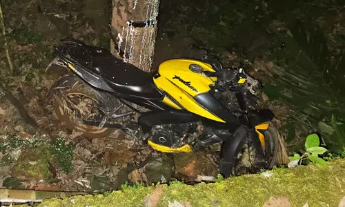 bike accident Kakkadampoyil, Malappuram