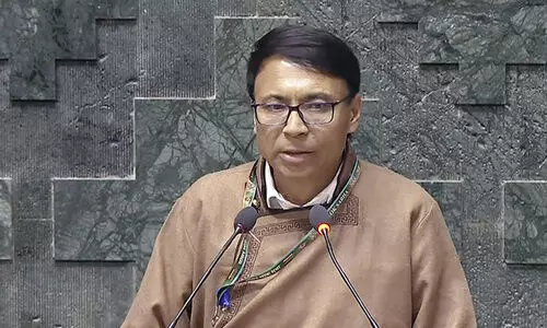 ‘ലഡാക് കണ്ടത് തൊഴിൽരഹിതരുടെ രോഷം’; ആഭ്യന്തരമന്ത്രാലയത്തിന്റെയും പൊലീസിന്റെയും വാദങ്ങൾ തള്ളി മുഹമ്മദ് ഹനീഫ എം.പി ‘ലഡാക് കണ്ടത് തൊഴിൽരഹിതരുടെ രോഷം’; ആഭ്യന്തരമന്ത്രാലയത്തിന്റെയും പൊലീസിന്റെയും വാദങ്ങൾ തള്ളി മുഹമ്മദ് ഹനീഫ എം.പി