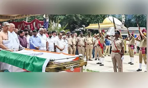 ഭൈ​ര​പ്പ​ക്ക് ഔ​ദ്യോ​ഗി​ക ബ​ഹു​മ​തി​ക​ളോ​ടെ വി​ട