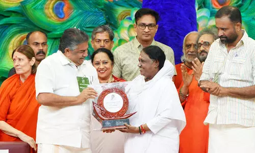 Saji Cherian, Amritanandamayi