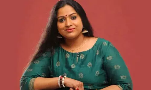 ഞാൻ സൂക്ഷിച്ചു വെച്ചിരിക്കുന്ന നഖം മോഹൻലാലിന്‍റേതാണ്; വിമർശനങ്ങൾക്ക് മറുപടിയുമായി ലക്ഷ്മിപ്രിയ