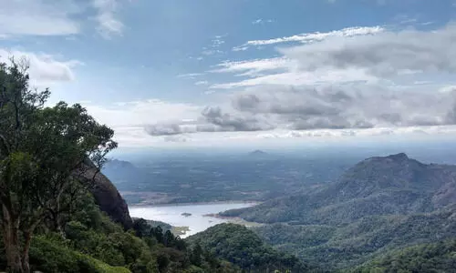 ഇ​ന്ന് ലോ​ക വി​നോ​ദ​സ​ഞ്ചാ​ര​ദി​നം; കു​ന്നി​ൻ മു​ക​ളി​ലെ അ​ഴ​ക്