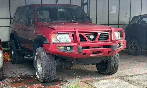 ഓപറേഷന്‍ നുംഖോര്‍: ദുല്‍ഖറിന്റെ ഒരു കാര്‍കൂടി പിടിച്ചെടുത്ത് കസ്റ്റംസ്