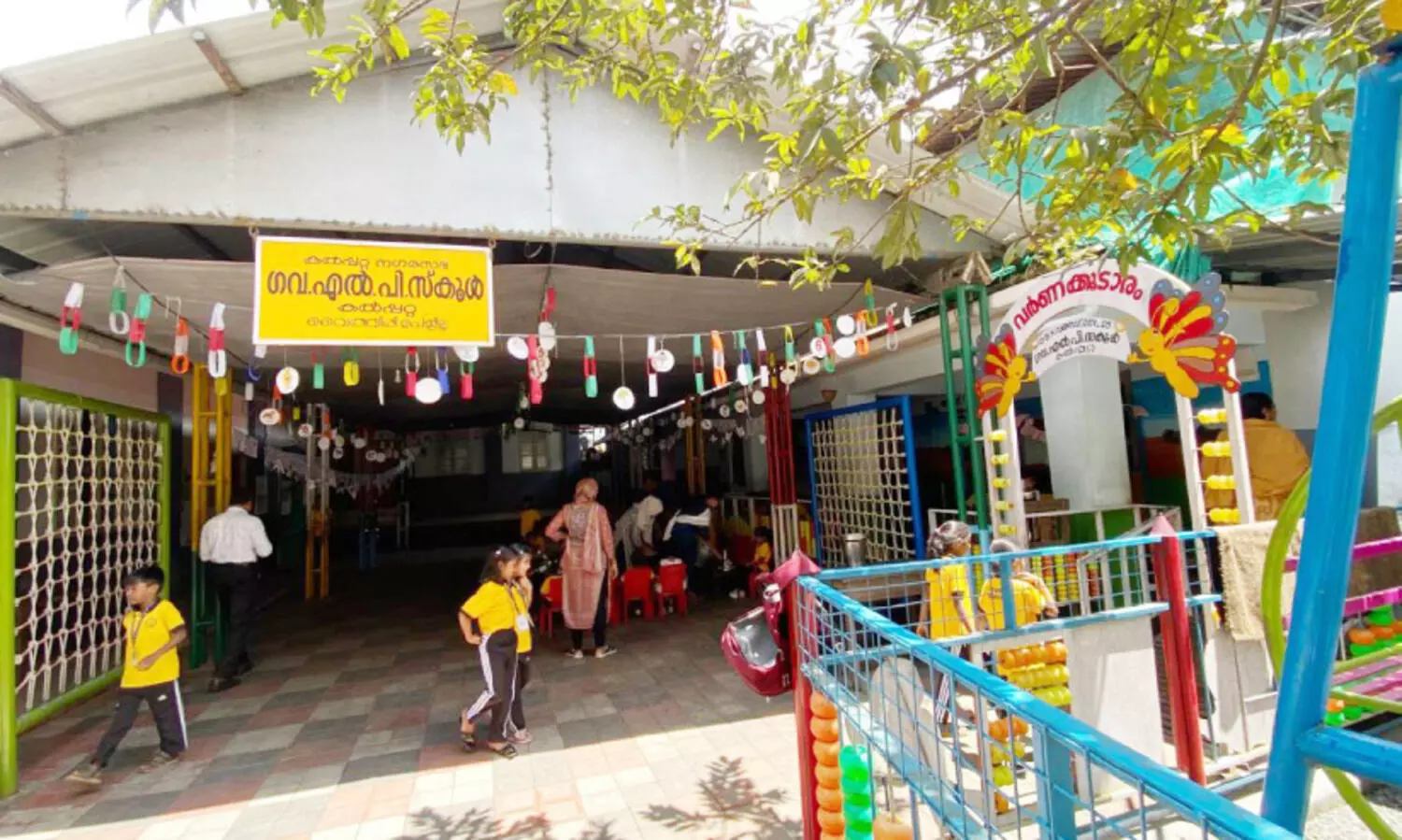 സ്ഥല പരിമിതി; വീർപ്പുമുട്ടി ക​ൽ​പ​റ്റ ജി.എ​ൽ.​പി സ്കൂ​ൾ